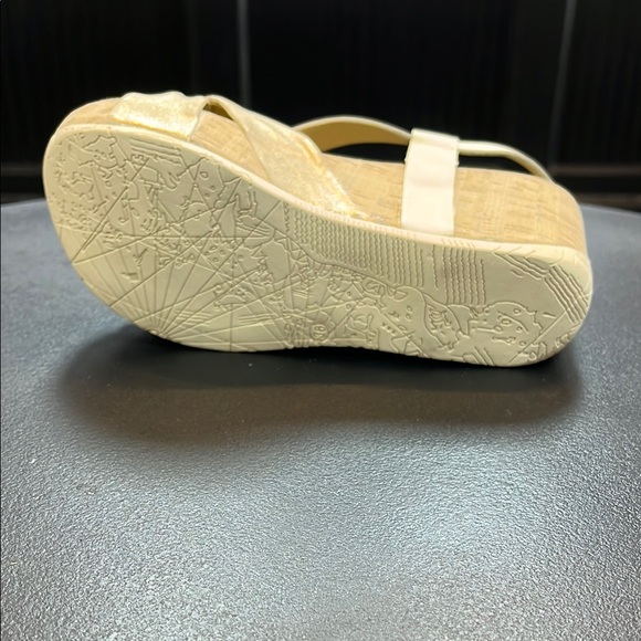 Women's Beige and Gold Wedge Sandals - Picture 3 of 3